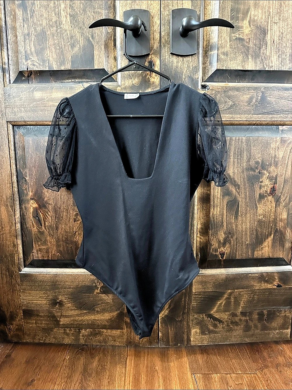 🌻🌻NEW w/o tags Free People Black Mesh Sleeve Bodysuit - Medium